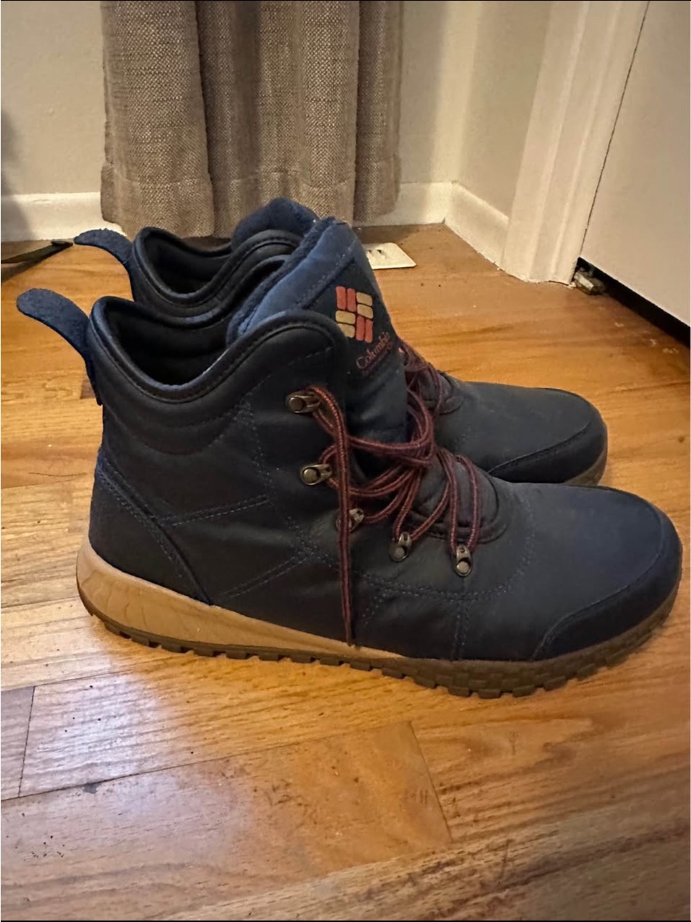 Columbia Men's Navy Snow Mid Boots